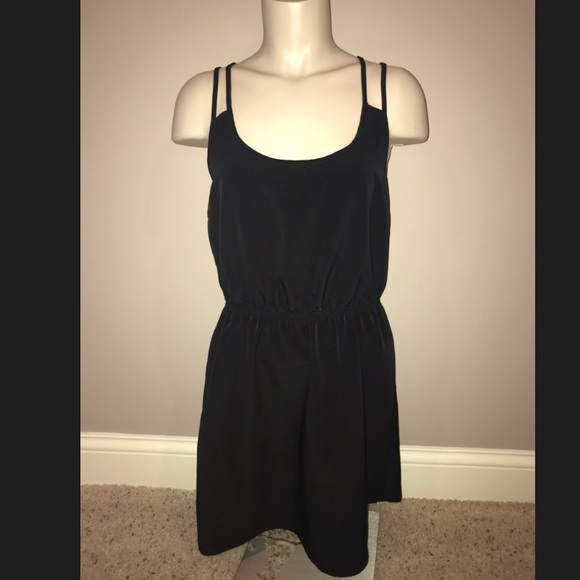 Forever 21 Dresses & Skirts - Forever 21 Little Black Dress 👗 🖤👗